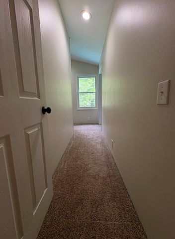 140 Carver Hollow Rd, Pleasant Shade, TN 37145