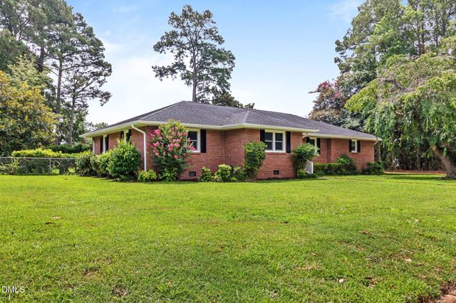 1113 S 2nd Street, Smithfield, NC 27577