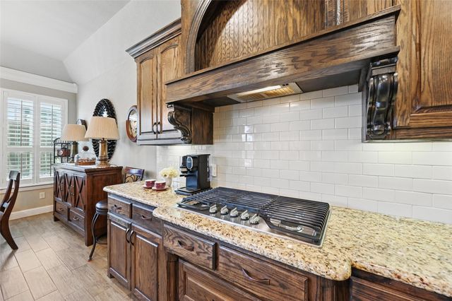 6902 Clayton Nicholas Court, Arlington, TX 76001