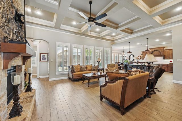 6902 Clayton Nicholas Court, Arlington, TX 76001