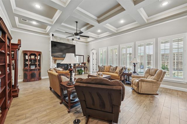 6902 Clayton Nicholas Court, Arlington, TX 76001