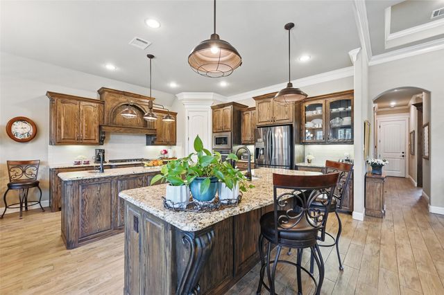 6902 Clayton Nicholas Court, Arlington, TX 76001