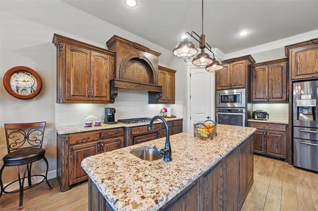 6902 Clayton Nicholas Court, Arlington, TX 76001
