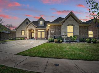 6902 Clayton Nicholas Court, Arlington, TX 76001