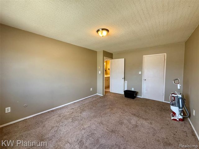 8214 24 Mile Road, Utica, MI 48316