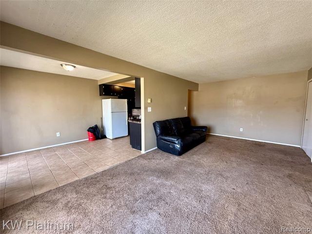 8214 24 Mile Road, Utica, MI 48316