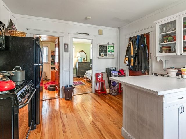 1066 Pleasant Street, Worcester, MA 01602