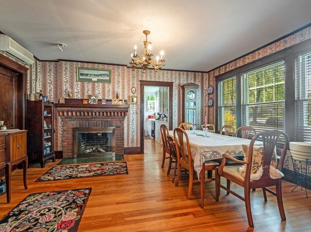 1066 Pleasant Street, Worcester, MA 01602