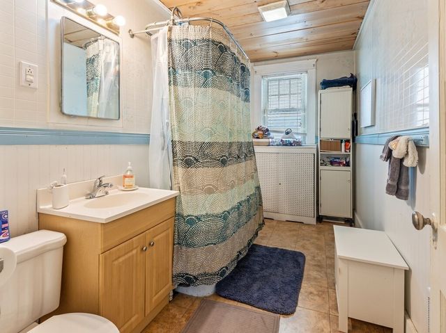 1066 Pleasant Street, Worcester, MA 01602