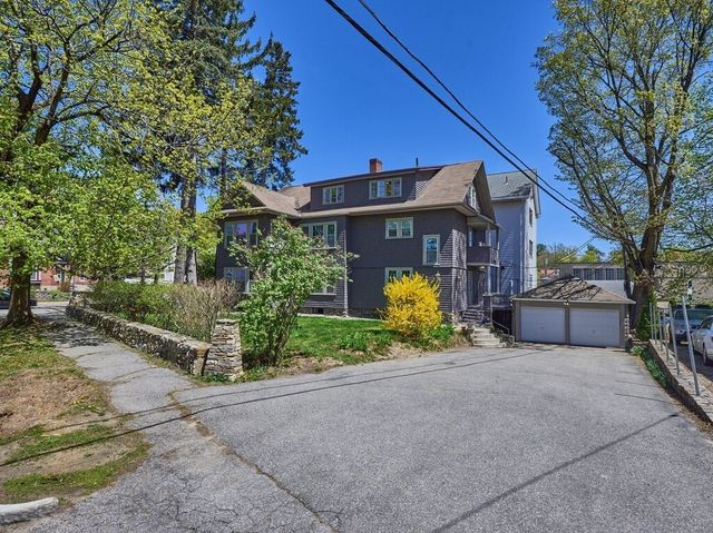 1066 Pleasant Street, Worcester, MA 01602