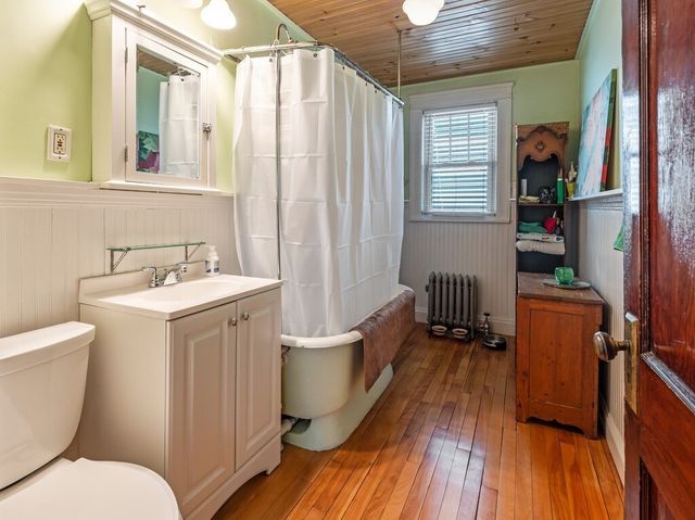 1066 Pleasant Street, Worcester, MA 01602