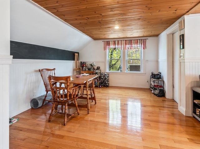 1066 Pleasant Street, Worcester, MA 01602