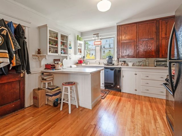 1066 Pleasant Street, Worcester, MA 01602