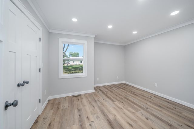 135 W THIRD ST, Henderson, TN 38340