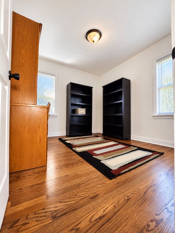 11346 S AVENUE G Street, Chicago, IL 60617 — photo 5