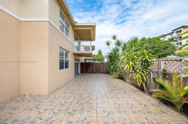 4350 NW 79th Ave 1B, Doral, FL 33166