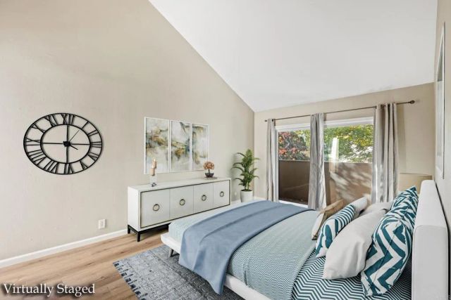 8448 Via Sonoma 100, La Jolla, CA 92037