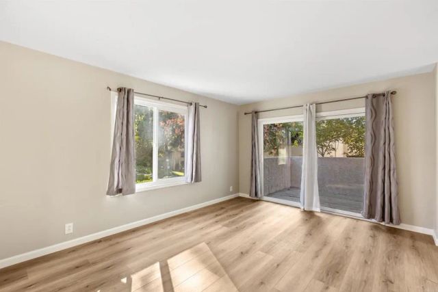 8448 Via Sonoma 100, La Jolla, CA 92037