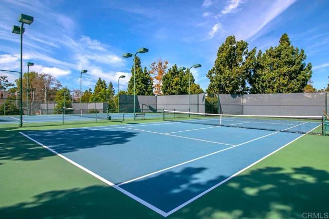 8448 Via Sonoma 100, La Jolla, CA 92037