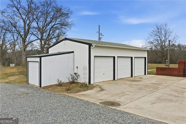 880 Johnstonville Road, Barnesville, GA 30204