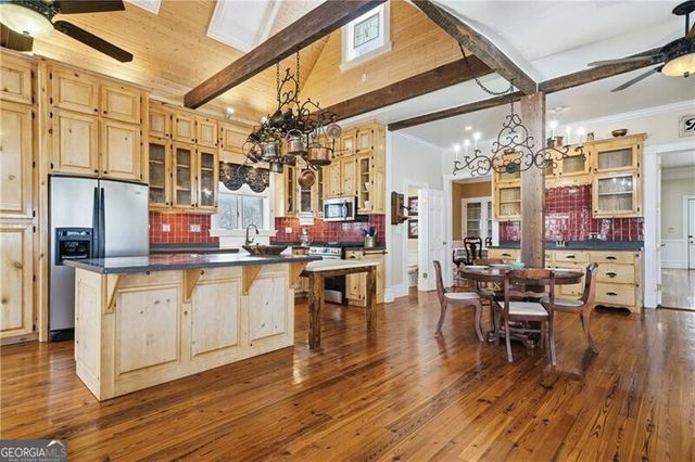 880 Johnstonville Road, Barnesville, GA 30204