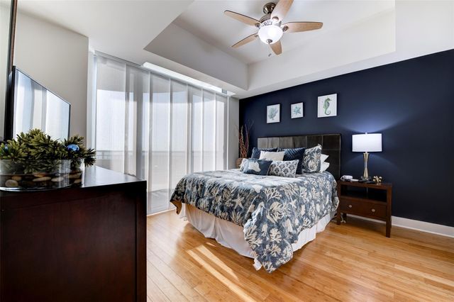 801 E Beach Drive TW2212, Galveston, TX 77550