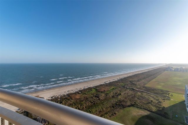 801 E Beach Drive TW2212, Galveston, TX 77550