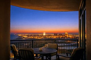 801 E Beach Drive TW2212, Galveston, TX 77550