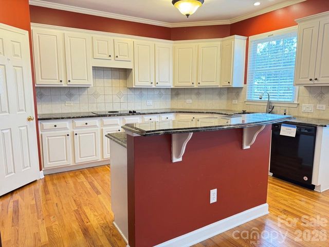 2421 Arden Gate Lane, Charlotte, NC 28262