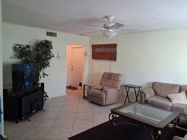 32 Colonial Club Drive 201, Boynton Beach, FL 33435