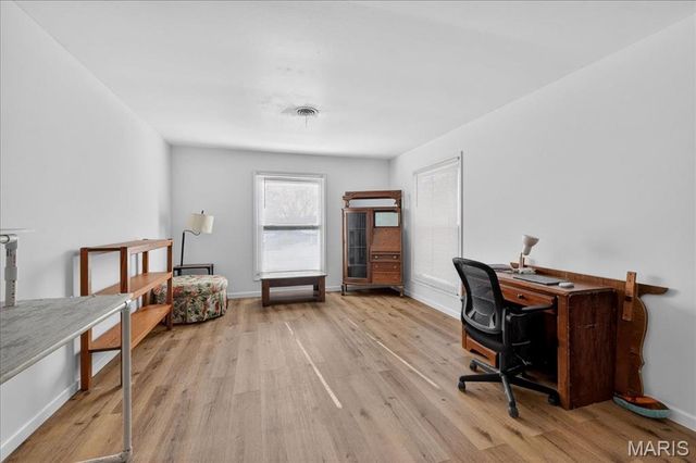 107 Little Hill Court, Ballwin, MO 63011