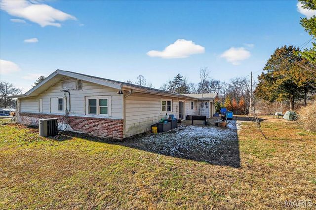 107 Little Hill Court, Ballwin, MO 63011