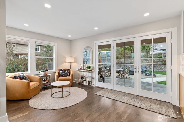 9604 44th Avenue SW, Seattle, WA 98136