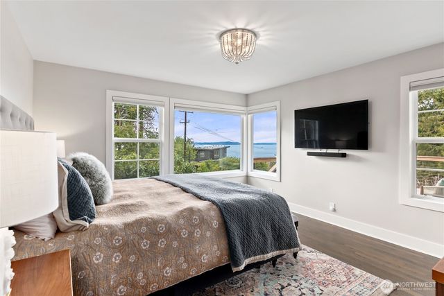 9604 44th Avenue SW, Seattle, WA 98136