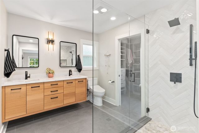 9604 44th Avenue SW, Seattle, WA 98136