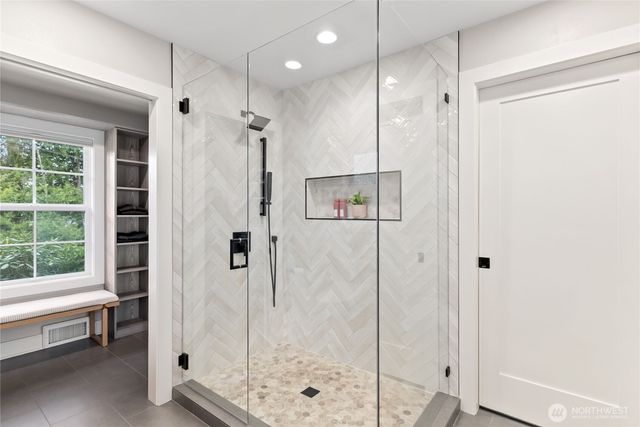 9604 44th Avenue SW, Seattle, WA 98136