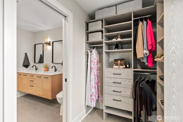 9604 44th Avenue SW, Seattle, WA 98136