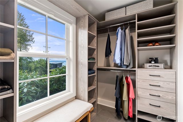 9604 44th Avenue SW, Seattle, WA 98136