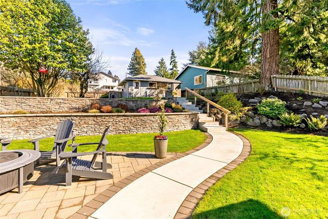 9604 44th Avenue SW, Seattle, WA 98136