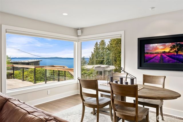 9604 44th Avenue SW, Seattle, WA 98136