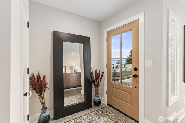 9604 44th Avenue SW, Seattle, WA 98136