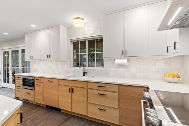 9604 44th Avenue SW, Seattle, WA 98136