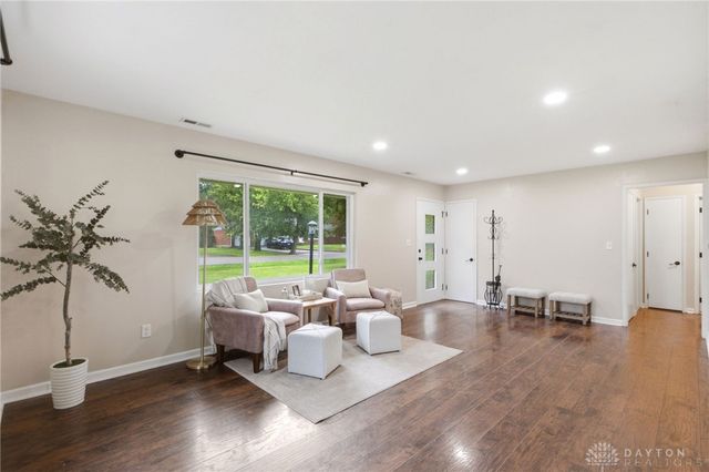1969 Shady Lane, Beavercreek, OH 45432