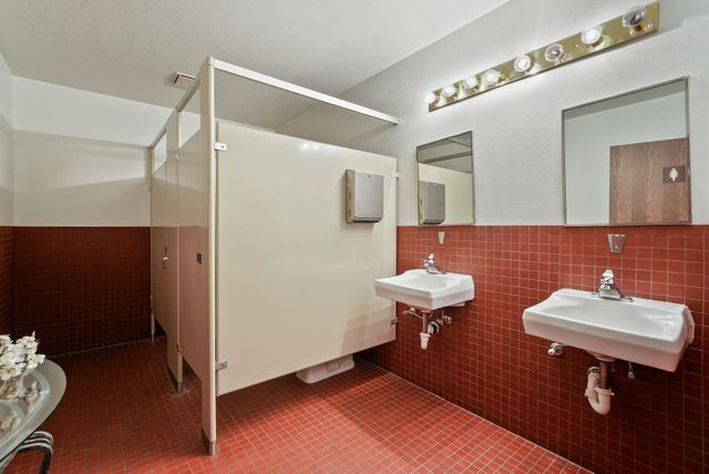 9919 E Sprague Ave, Spokane Valley, WA 99206