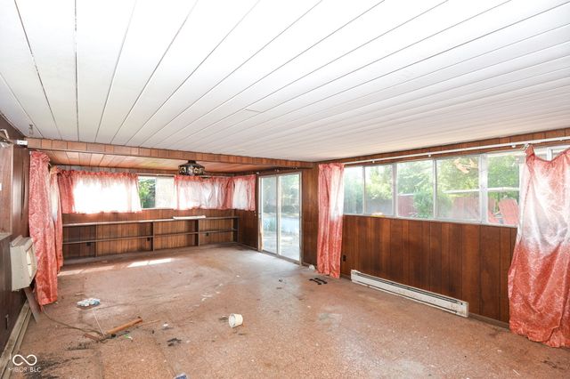 5515 Woodside Drive, Indianapolis, IN 46228