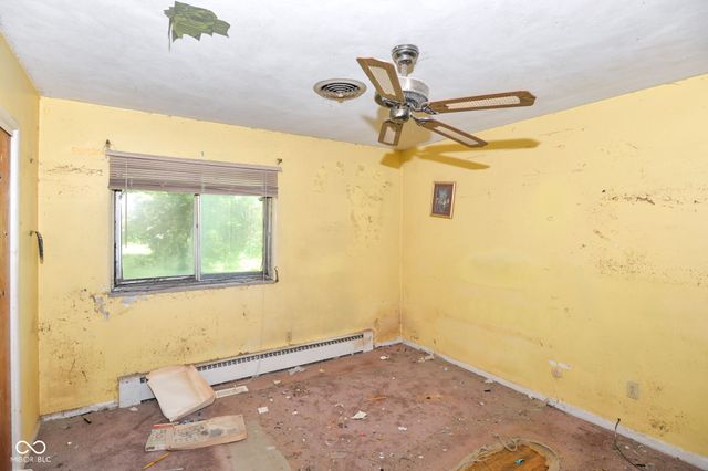 5515 Woodside Drive, Indianapolis, IN 46228