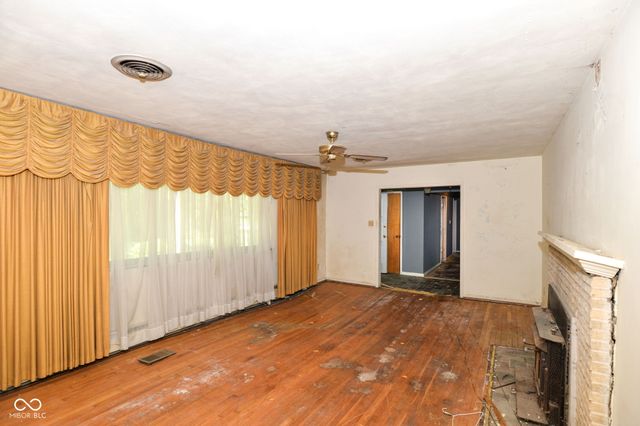 5515 Woodside Drive, Indianapolis, IN 46228