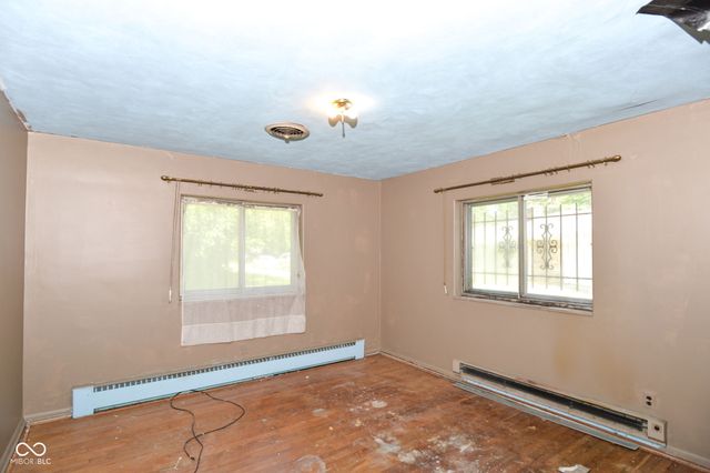 5515 Woodside Drive, Indianapolis, IN 46228