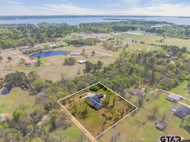 1887 Shiloh Estates Rd, Chandler, TX 75758