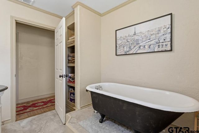 1887 Shiloh Estates Rd, Chandler, TX 75758